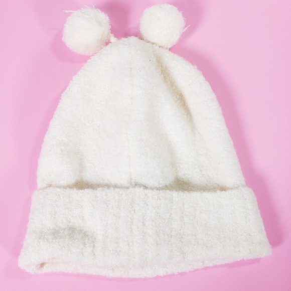 White Winter Hat Touque Beanie PomPoms One Size - Picture 2 of 3